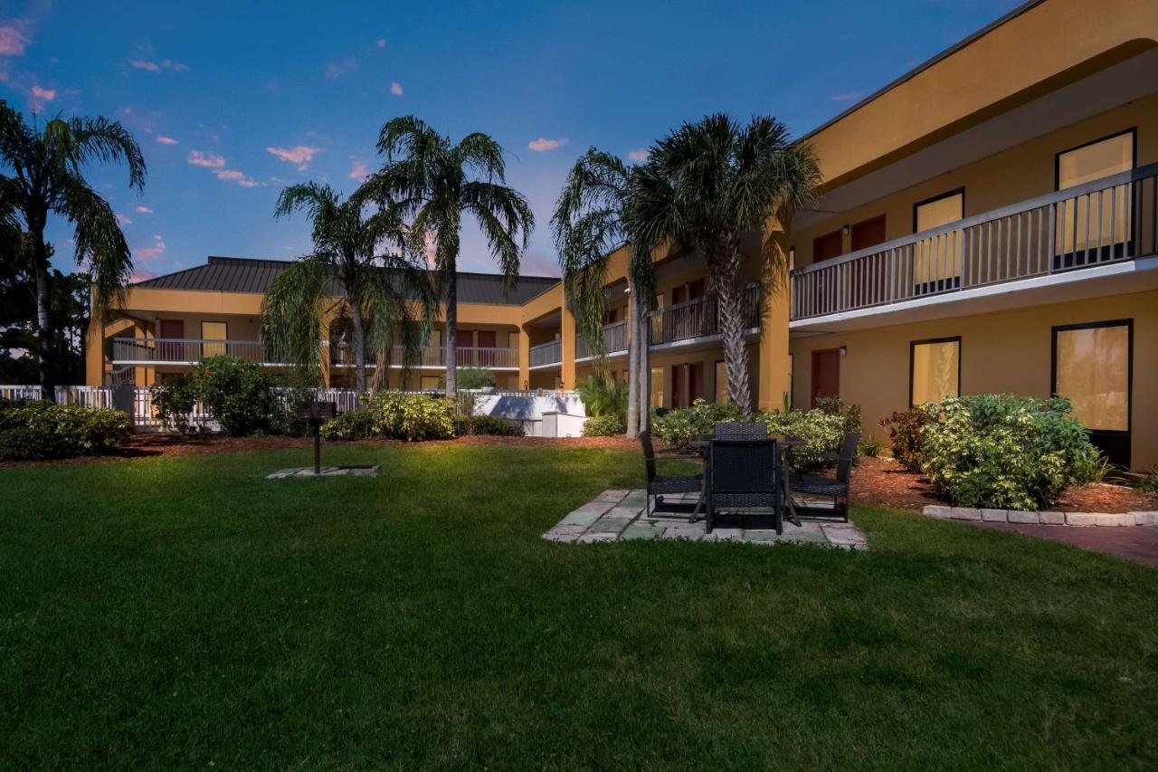 Surestay Hotel By Best Western St Pete Clearwater Airport Exterior photo