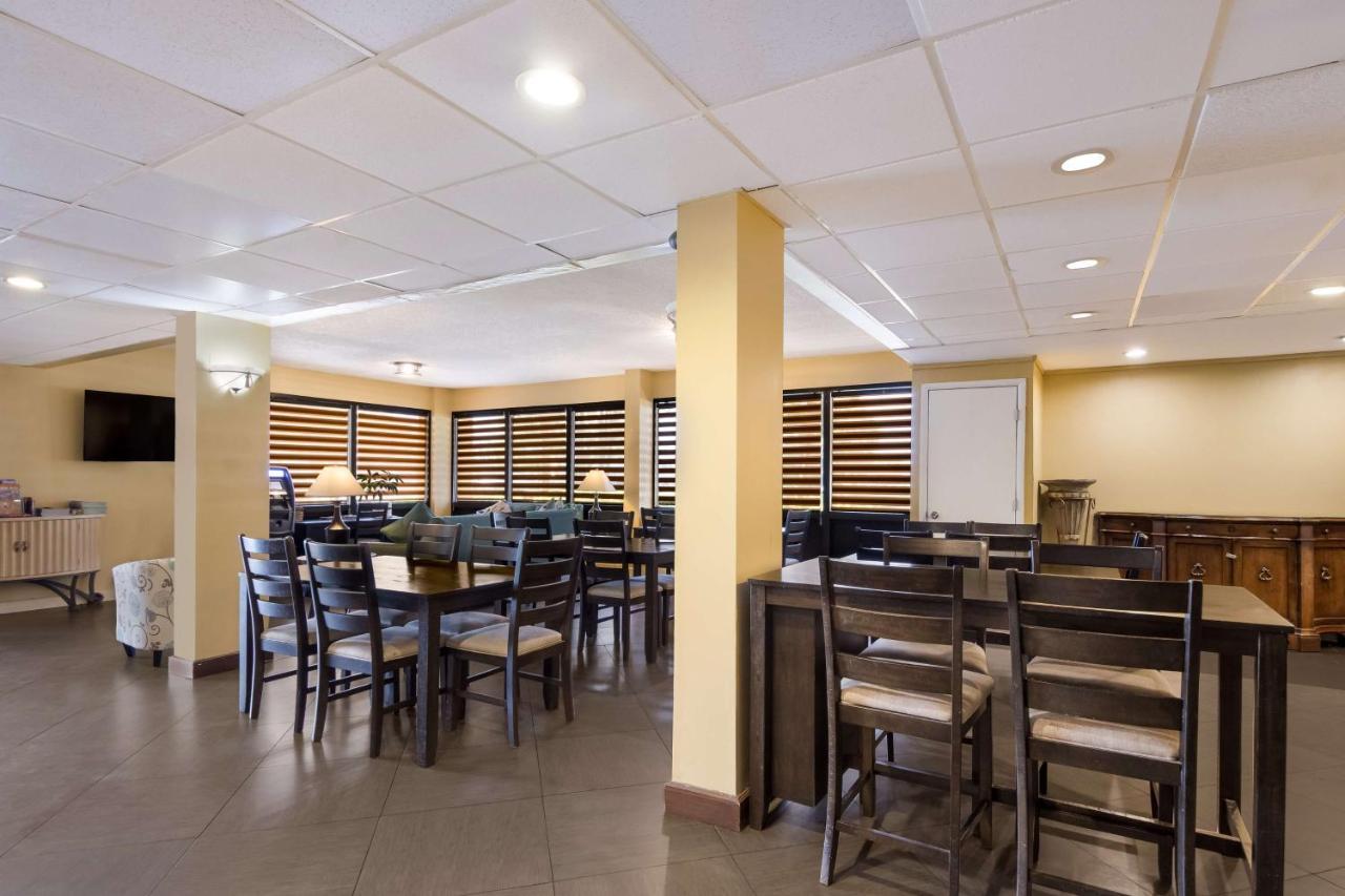 Surestay Hotel By Best Western St Pete Clearwater Airport Exterior photo