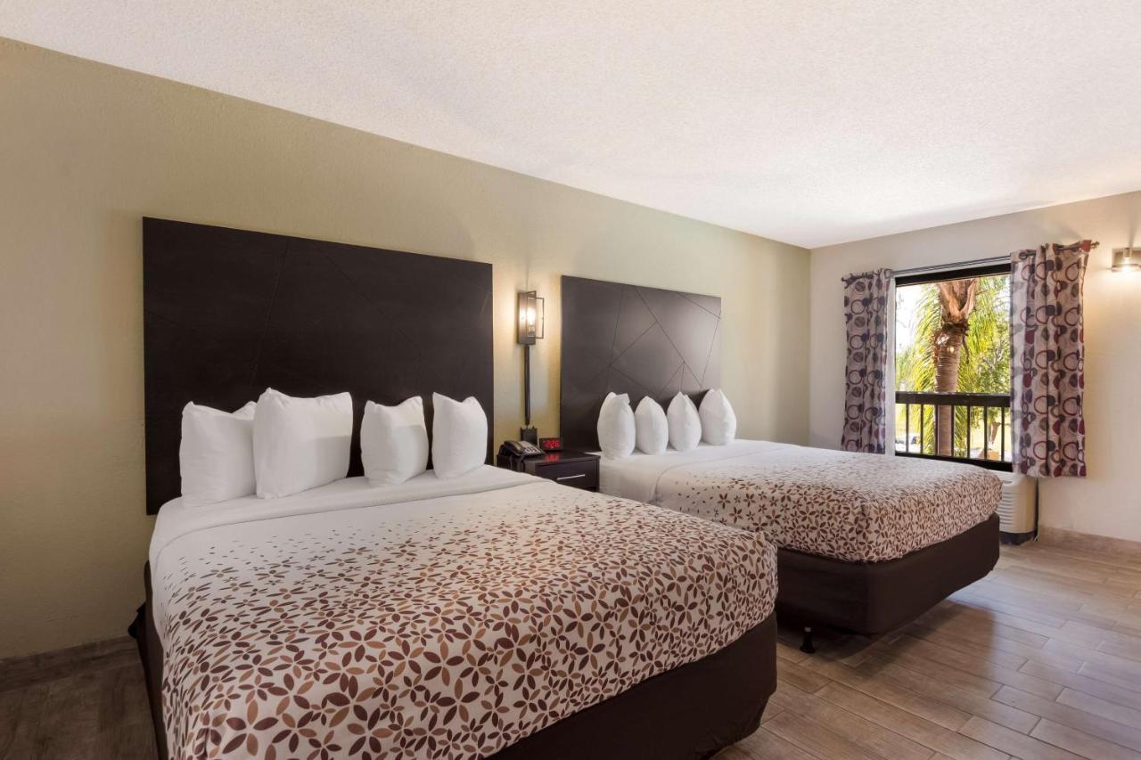 Surestay Hotel By Best Western St Pete Clearwater Airport Exterior photo